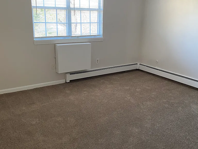 Bayside Apartments — Photo 12