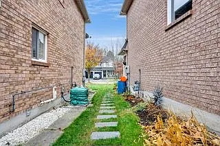754 Craighurst Ct #BASEMENT — Photo 13
