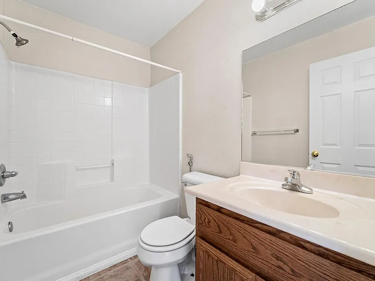 8497 Tamarack Ave — Photo 12