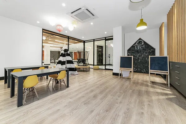 Rented by MNS | media 14