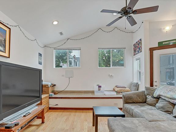 3rd image of 3100 N Southport Ave APT 1F