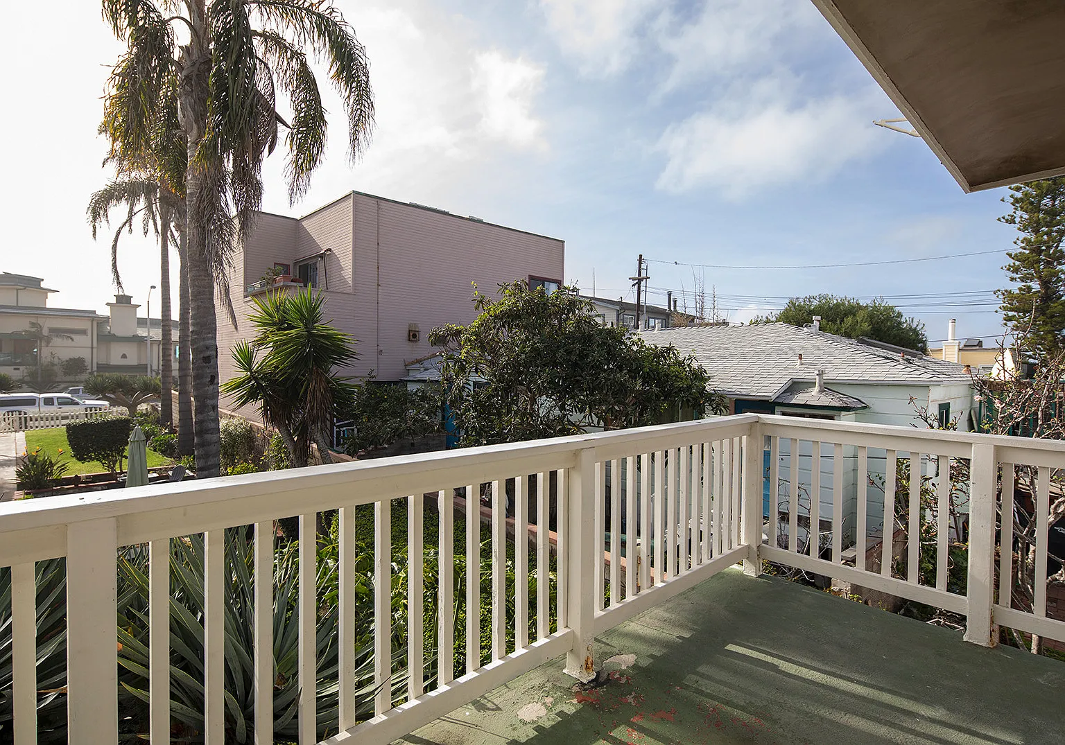 4946-4952-1/2 Del Mar Ave. — Photo 4