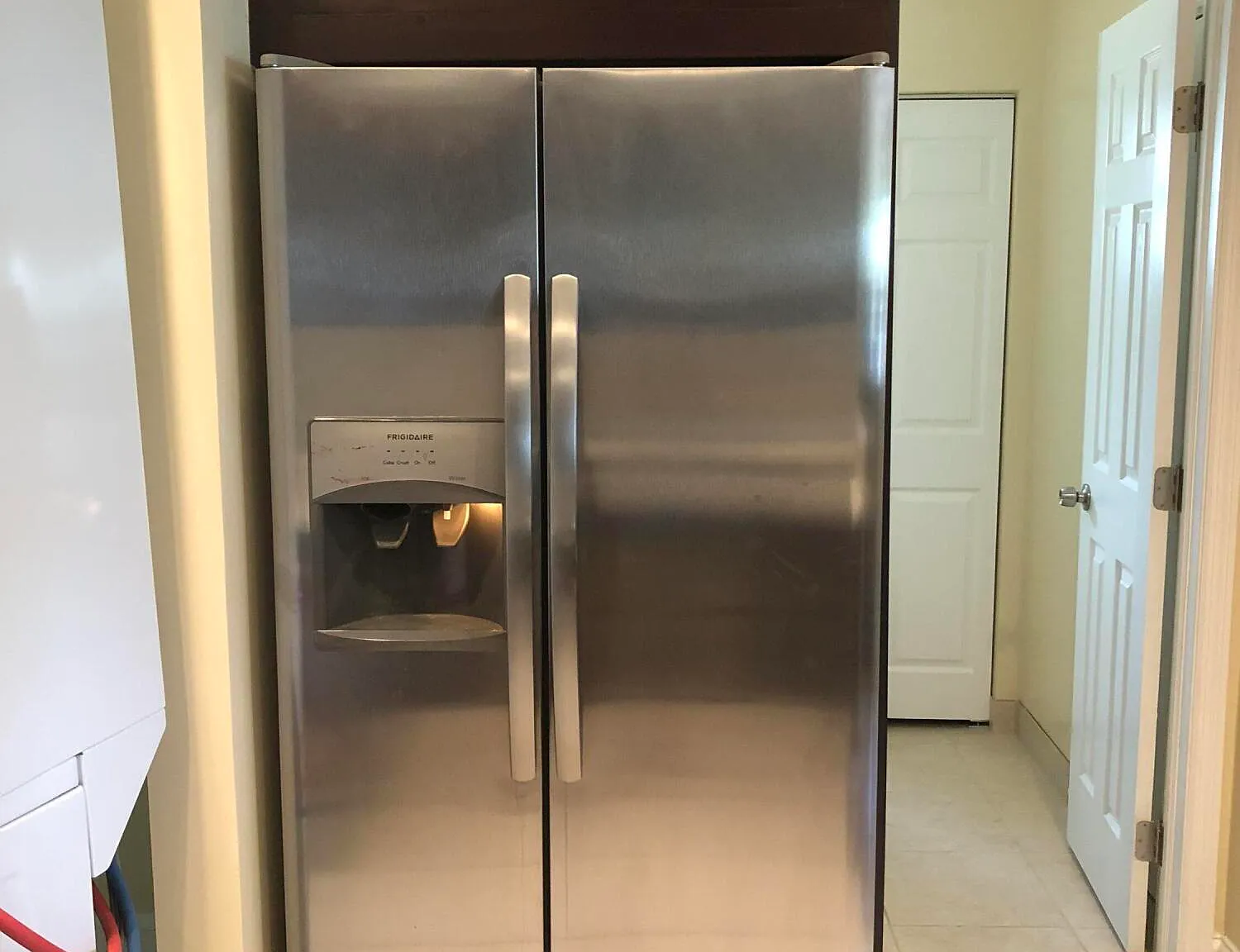 4 bed, 2.0 bath, 1270 sqft, $3,800 — Photo 3