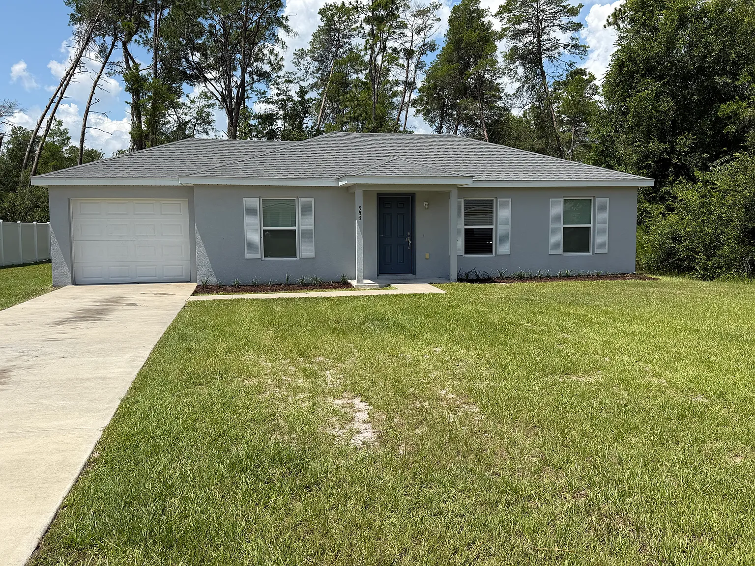 3 bed, 1290 sqft, $1,700 — Photo 1