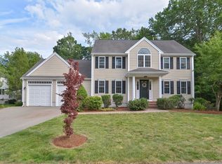 4 Tiffany Ln, Rockland, MA 02370