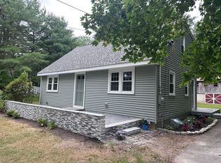 796 Plymouth St, Middleboro, MA 02346