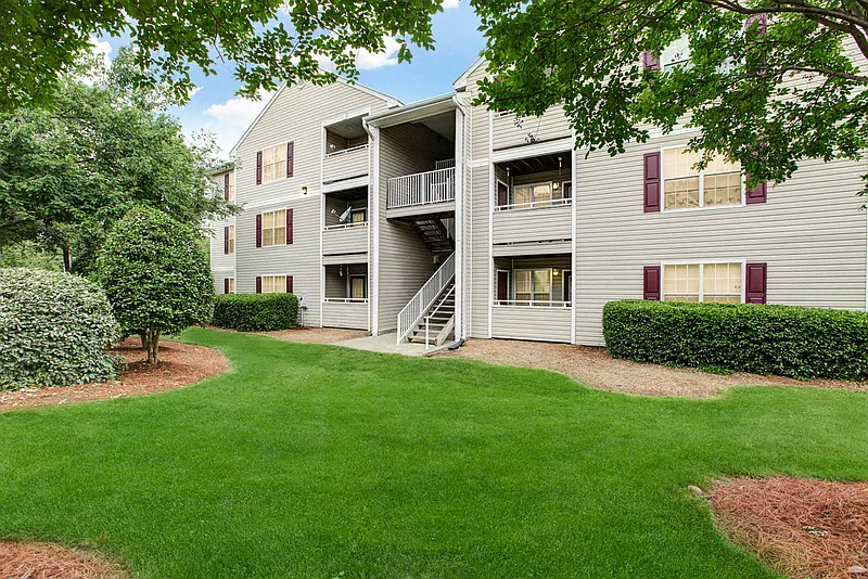 Foxridge Apartments — Photo 3