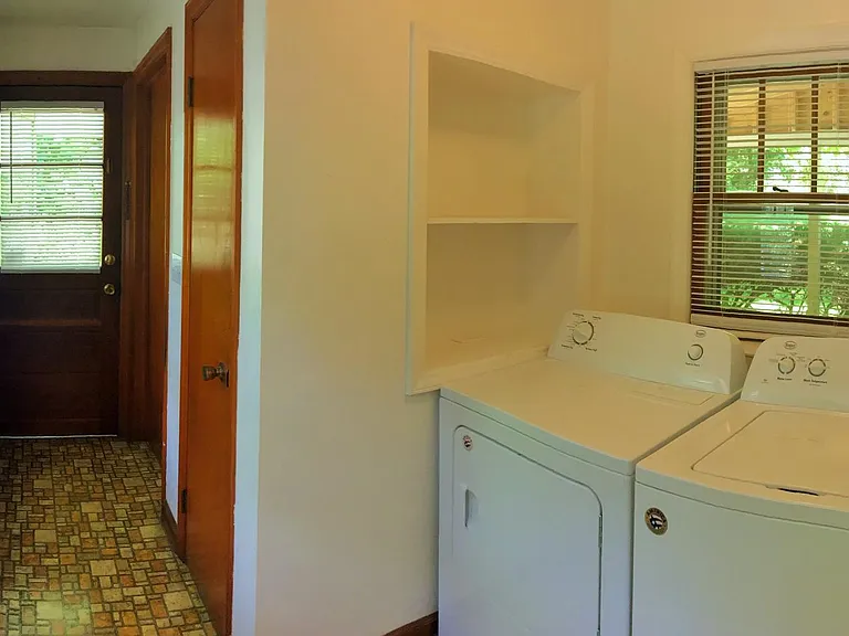 1647 S Edgewood Ave #1 — Photo 6