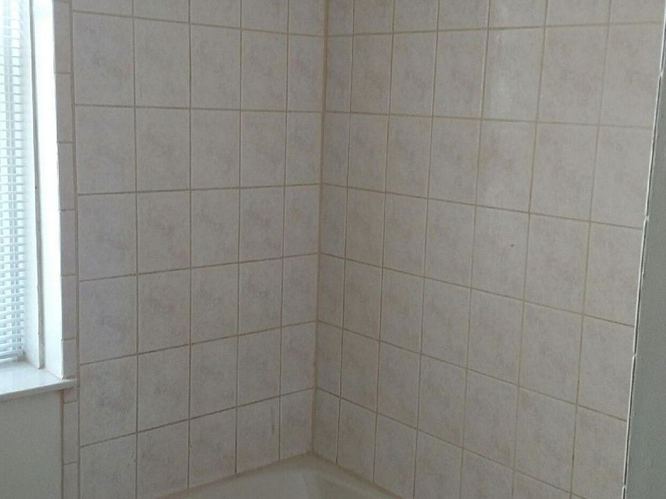 1st image of 200 E Hanover St APT 3