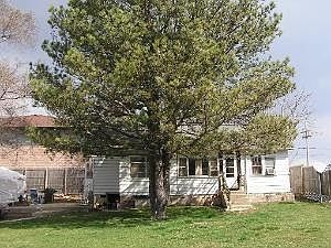 1st image of 102 W Valley View Dr