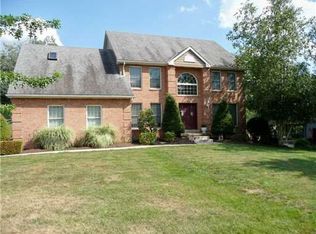 105 Pearson Rd, Clairton, PA 15025