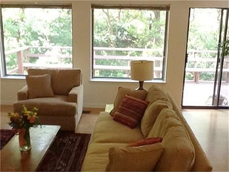 4th image of 1231 Lady Ln
