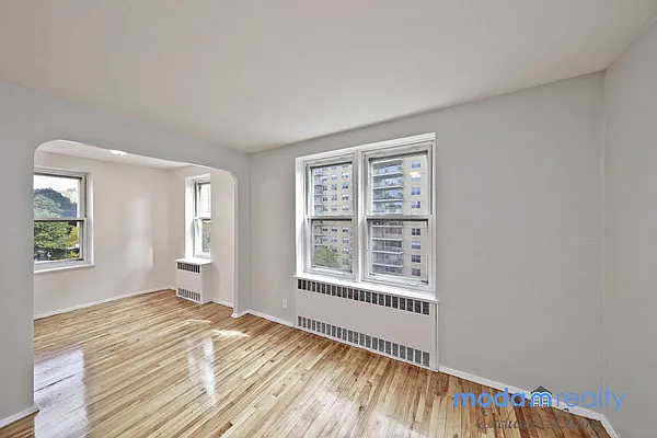 Rented by Moda Realty | media 5