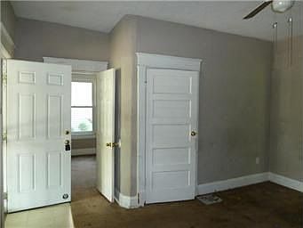 5th image of 2637 Myrtle Ave