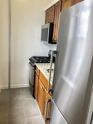 Rented by Silverstreet RE LLC | media 1