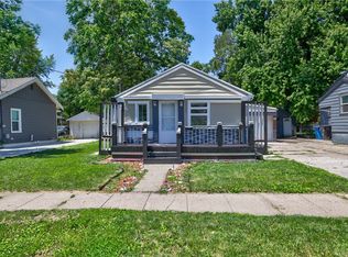 3300 Amherst St, Des Moines, IA 50313