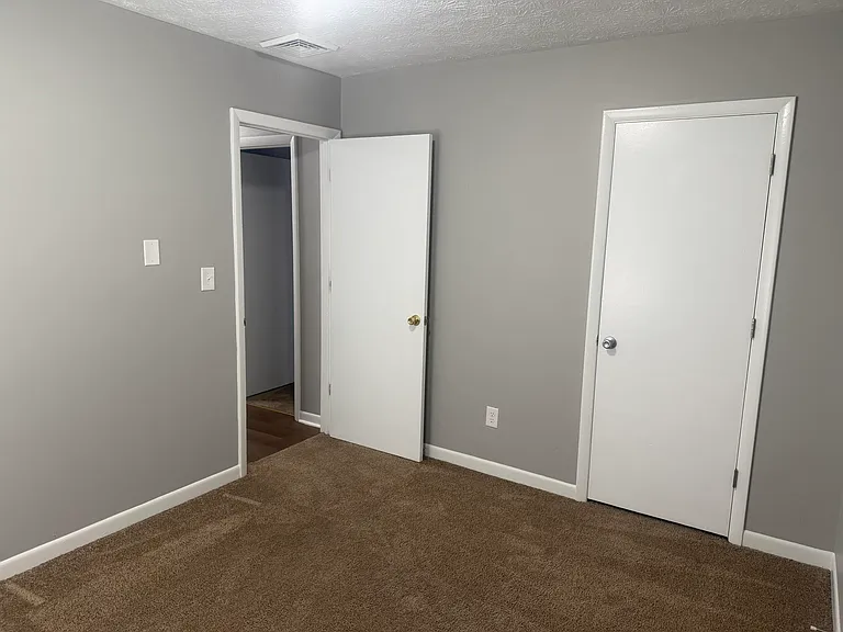 1079 Trent Blvd — Photo 5