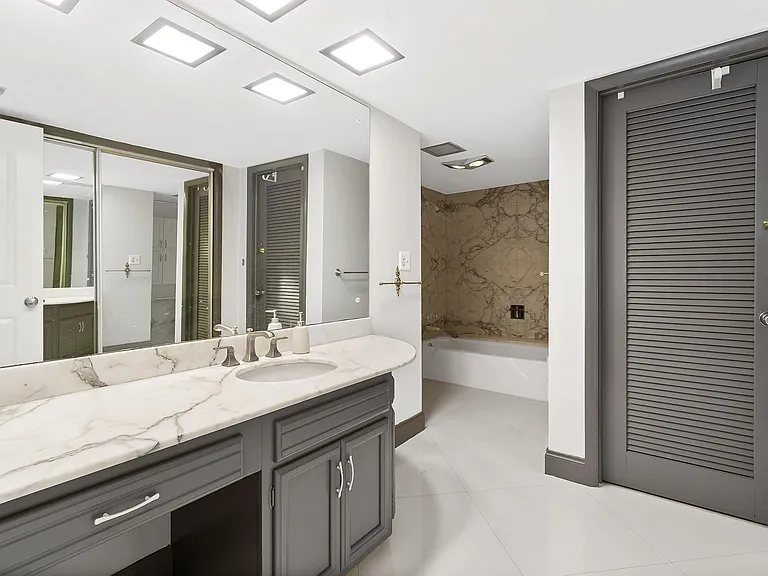 3850 Galt Ocean Dr #405 — Photo 13