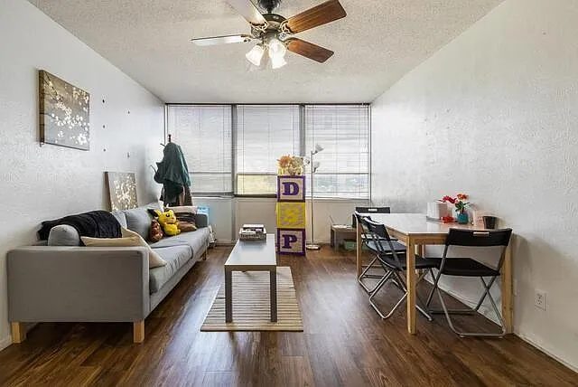 1800 Lavaca St #A-105 — Photo 13