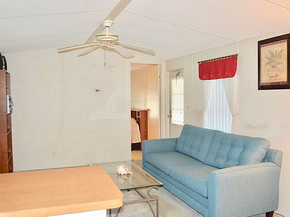 5th image of 1133 Cypress Dr