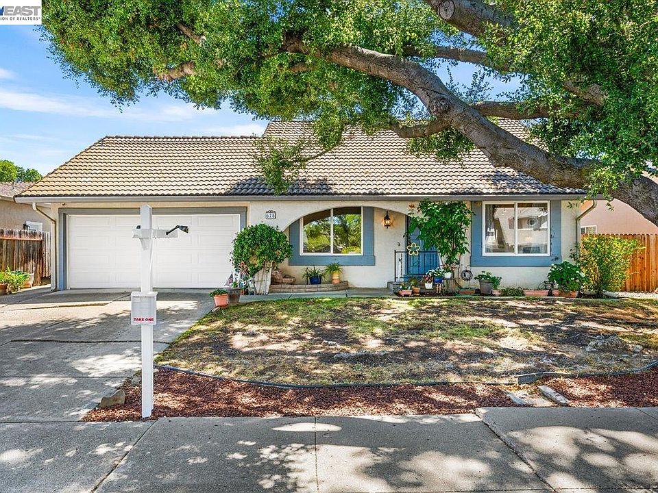1st image of 675 Alameda Dr