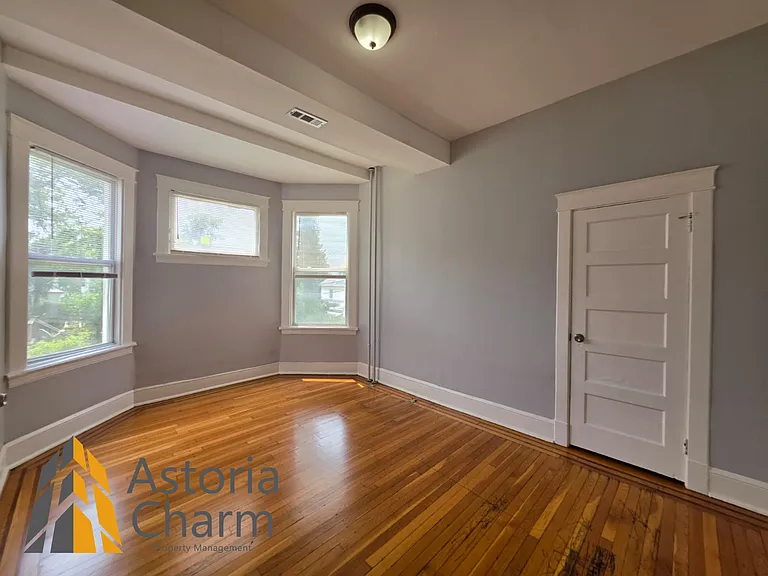 2206 Roslyn Ave #1 — Photo 14