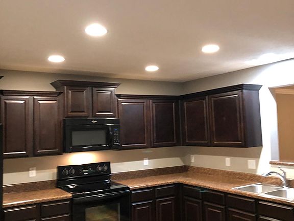 5th image of 1913 Debonair Ln