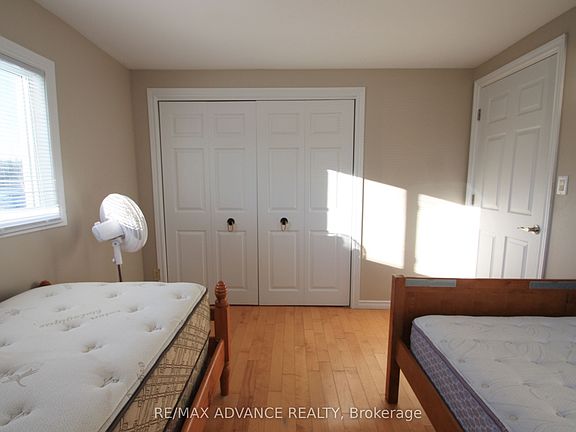 5th image of 323D Grahamvale Rd