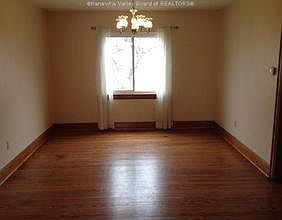 5th image of 309 1st Ave