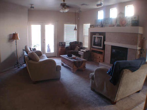 4th image of 390 E Saddle Way #16