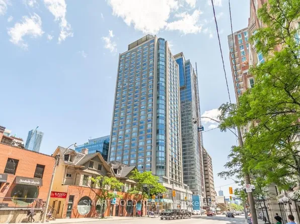 155 Yorkville Ave, Toronto, ON