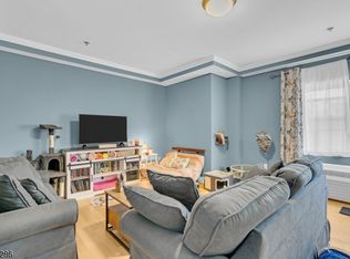70 S Munn Ave APT 1002, East Orange, NJ 07018