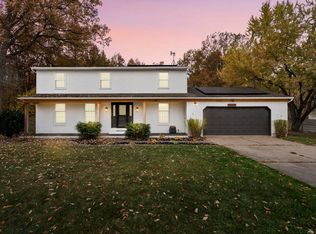 10225 Hickory Valley Dr, Fort Wayne, IN 46835