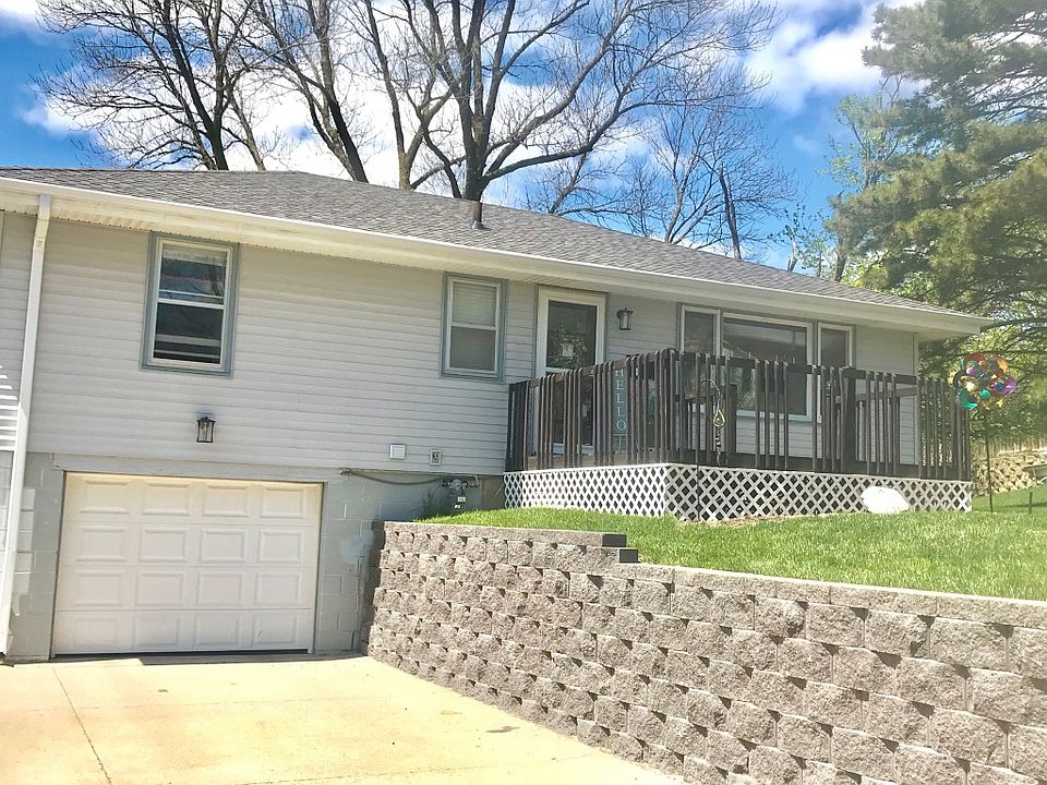 1st image of 3001 S Cornelia St