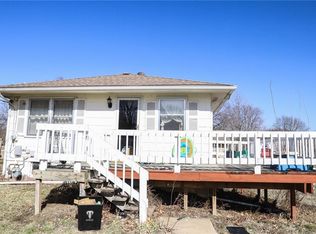 5601 NE Meadowbrook Rd, Kansas City, MO 64119