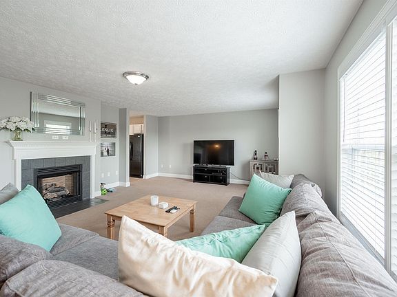 5th image of 630 Tall Oak Blvd