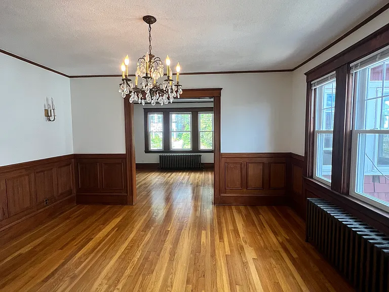 96 Brooks St #2 — Photo 8