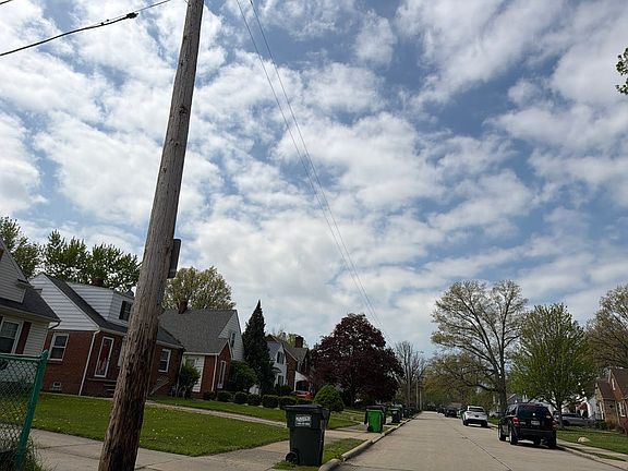 5th image of 29038 Fuller Ave