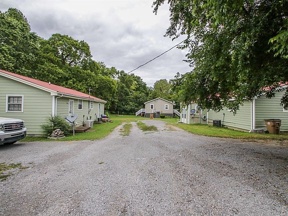 4th image of 419 Sarver Ave