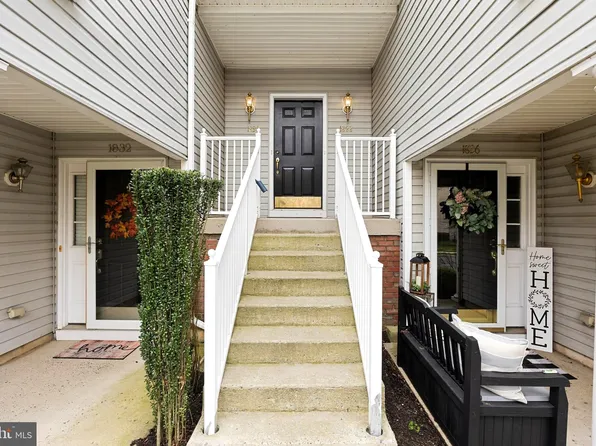1830 Nathan Dr, Cinnaminson, NJ 08077