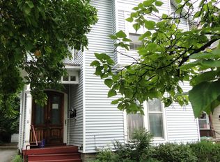 11 Lafayette Park APT 4, Rochester, NY 14607