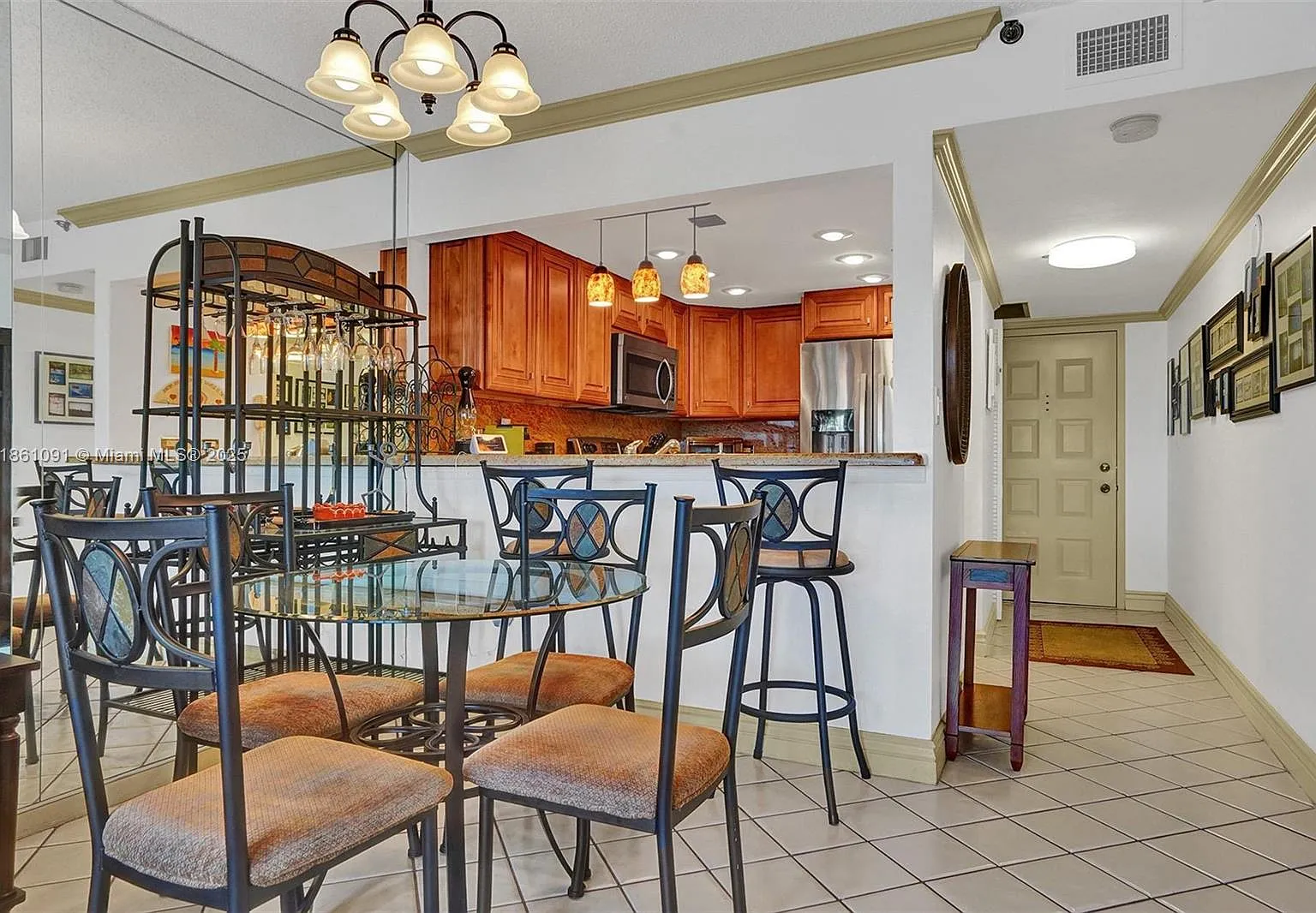 1201 S Ocean Dr — Photo 3