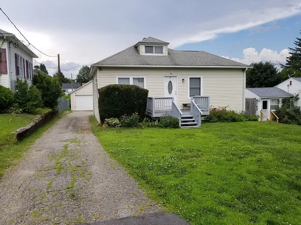 7 Grace Ct, Bethel, CT 06801