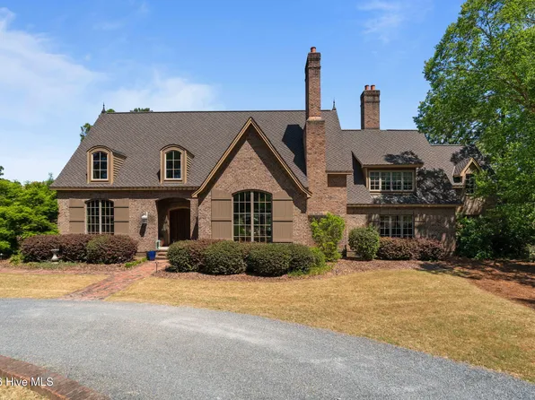1650 Youngs Road, Vass, NC 28394