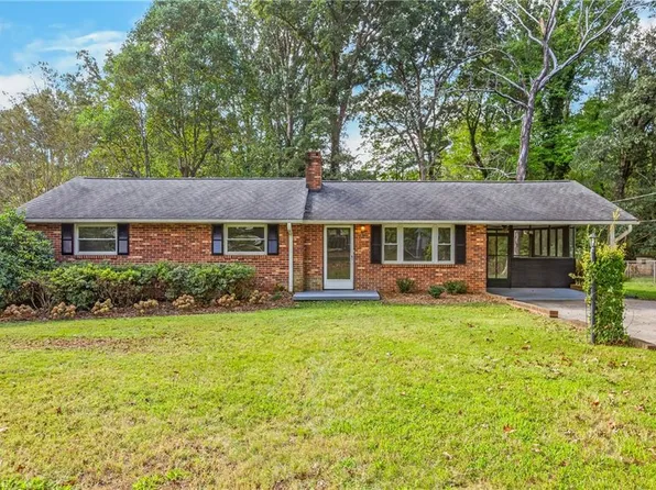 160 Thacker Rd, Rural Hall, NC 27045