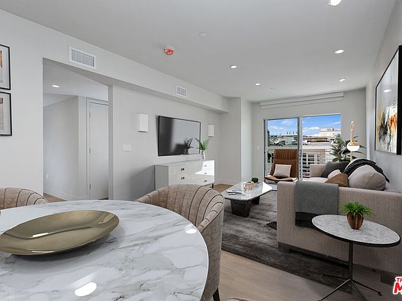 3rd image of 11837 Mayfield Ave #404