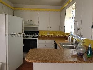 3rd image of 709 N Lowry St