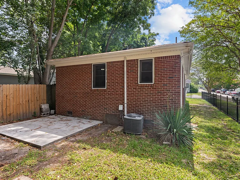 3301 Marne Ave — Photo 20