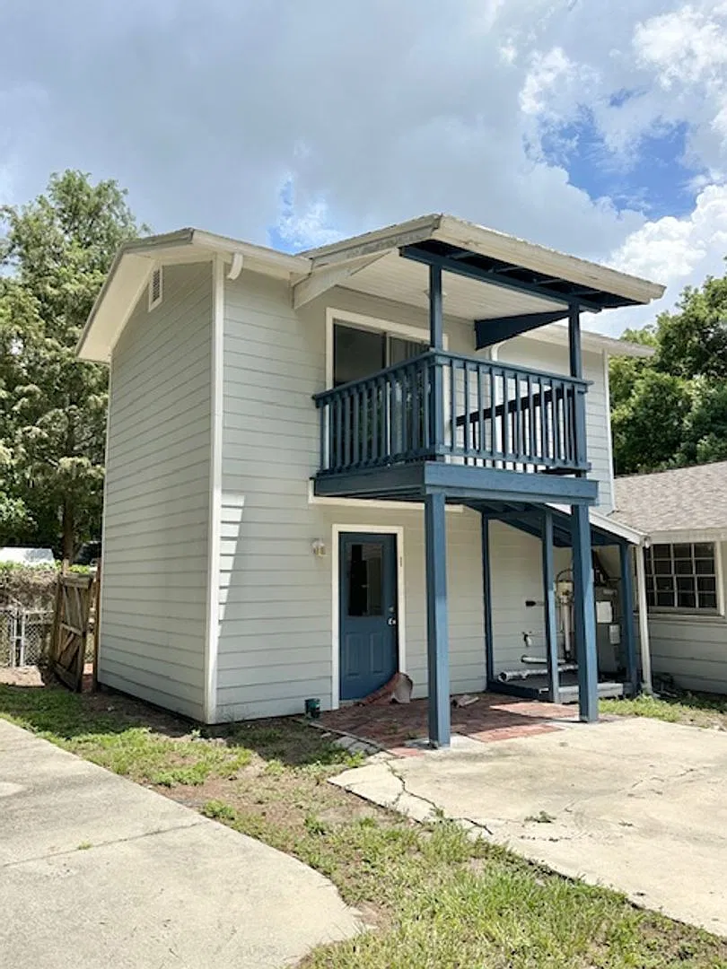 7803 Rose Ave — Photo 1