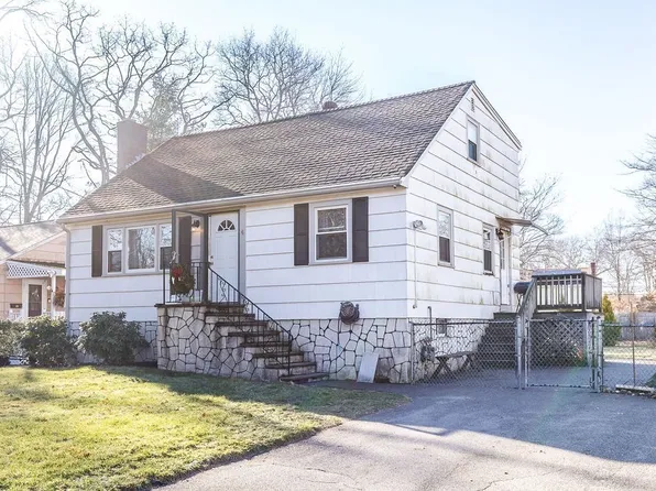 41 Paulin Ave, Brockton, MA 02302